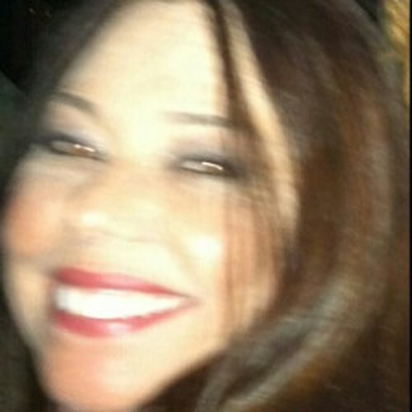 Meet your Posher, Andrea - Picture 1 of 1